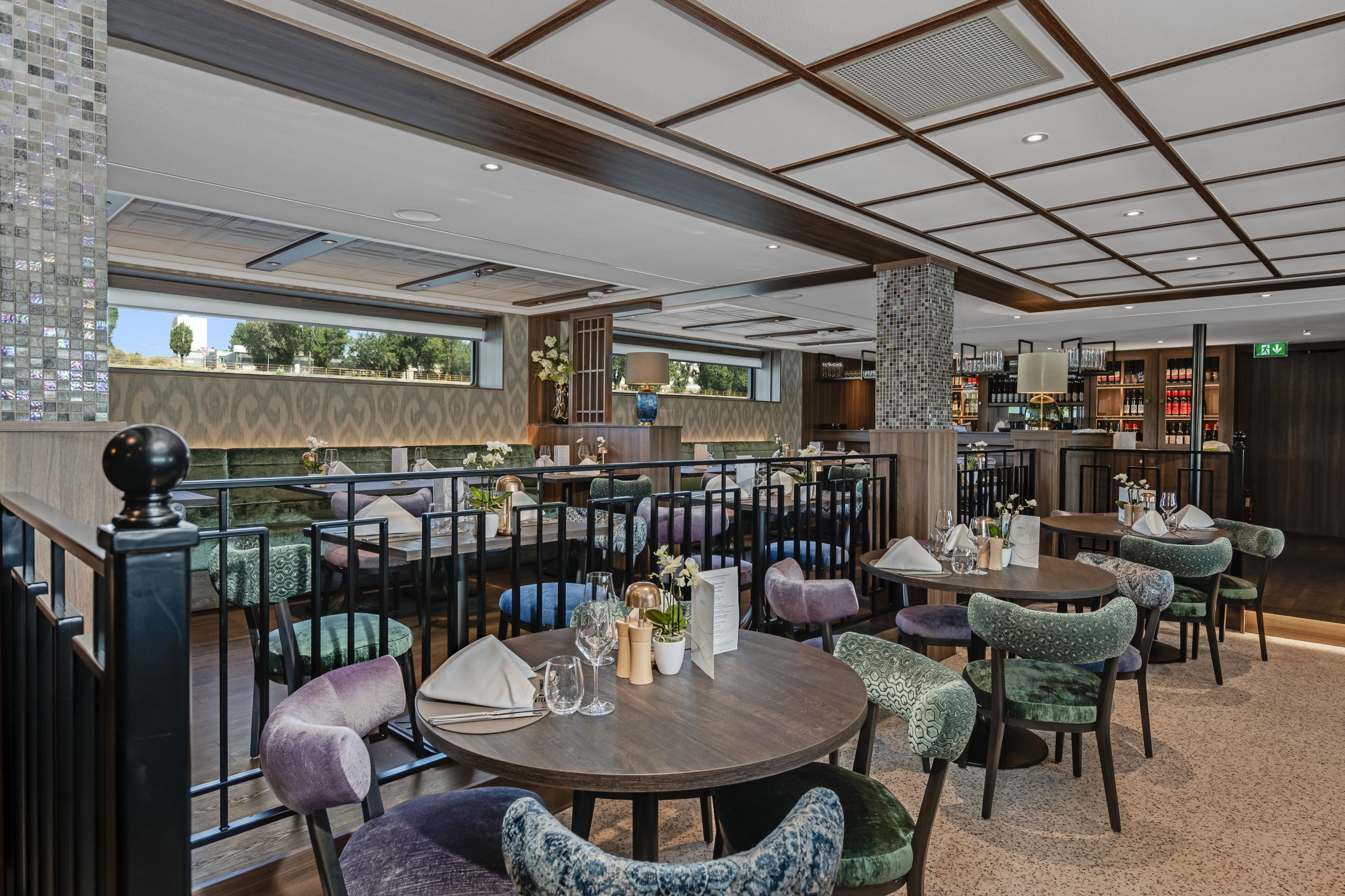 MS Riviera Radiance - Mosaic